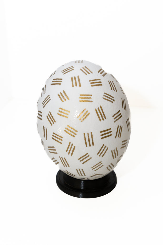 Decoupage_Ostrich_Egg_Shell_White_with_Gold_Stripes
